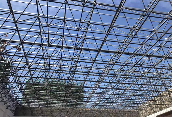 灵宝加油站网架安装